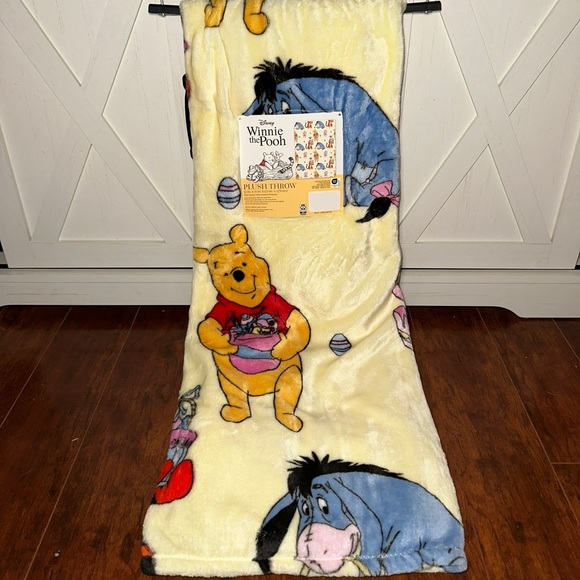 Winnie the Pooh Easter Plush Throw Blanket - Picture 1 of 4